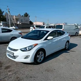 Hyundai Elantra 2012