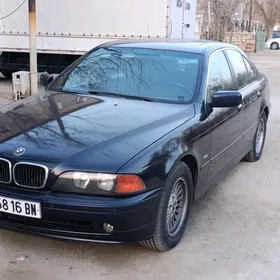 BMW E39 1999