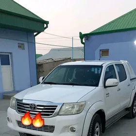 Toyota Hilux 2013