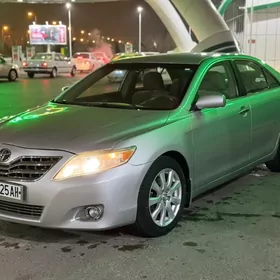 Toyota Camry 2011