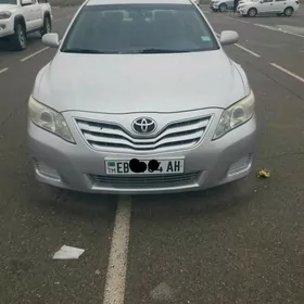 Toyota Camry 2010