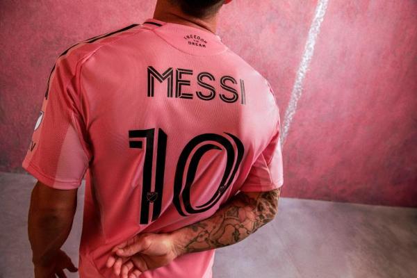 Messi we topardaşlary “Inter Maýaminiň” täze eşik toplumyny görkezdi - img 3