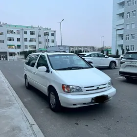 Toyota Sienna 2000