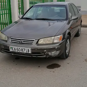 Toyota Camry 1998