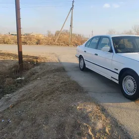 BMW 525 1992