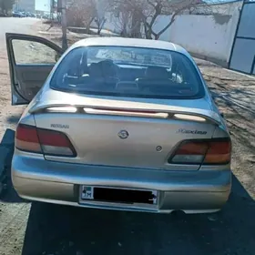 Nissan Maxima 1999