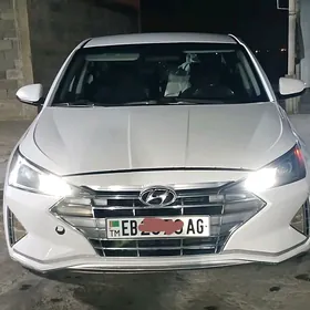 Hyundai Elantra 2019