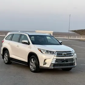 Toyota Highlander 2018