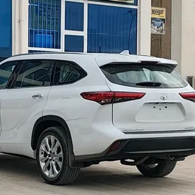 Toyota Highlander 2020