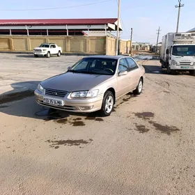 Toyota Camry 2000