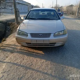 Toyota Camry 1999