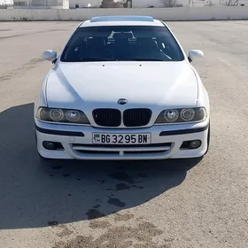 BMW E39 2001