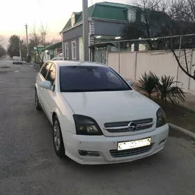 Opel Signum 2003