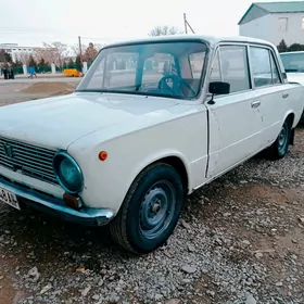 Lada 2104 1985