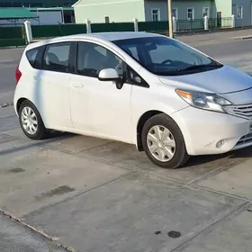 Nissan Versa 2013