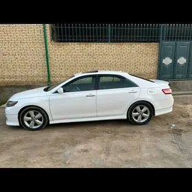 Toyota Camry 2010