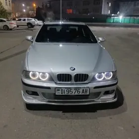 BMW E39 2001