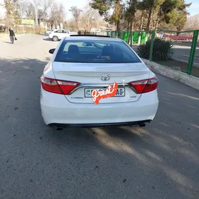 Toyota Camry 2016