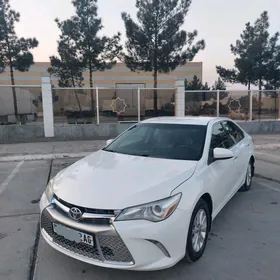 Toyota Camry 2016