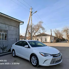 Toyota Camry 2017