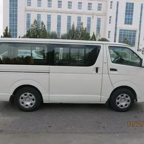 Toyota Hiace 2006