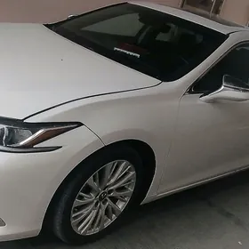 Lexus ES 350 2019