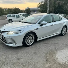 Toyota Camry 2023