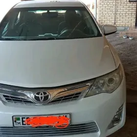 Toyota Camry 2012