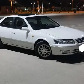 Toyota Camry 2000