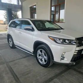 Toyota Highlander 2019