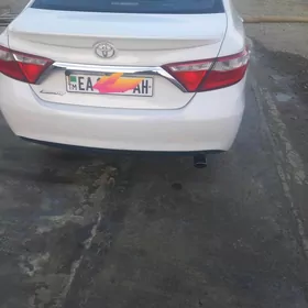 Toyota Camry 2016