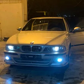 BMW E39 2000