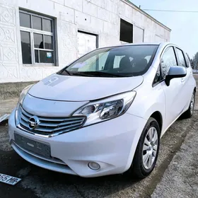 Nissan Versa 2020