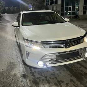 Toyota Camry 2016