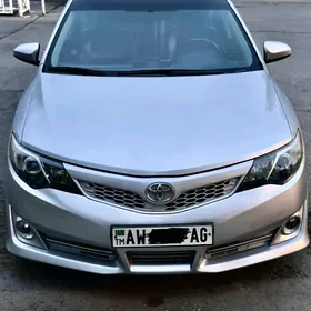 Toyota Camry 2013