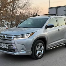 Toyota Highlander 2019