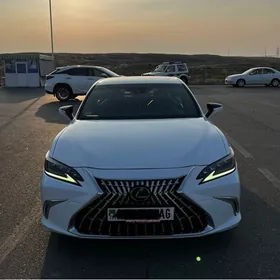 Lexus ES 350 2019