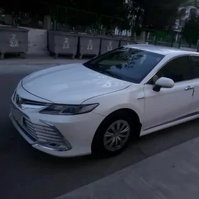 Toyota Camry 2020