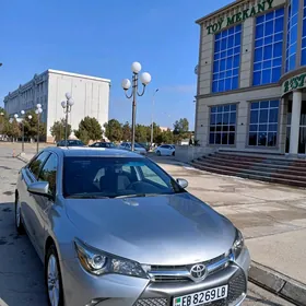 Toyota Camry 2016