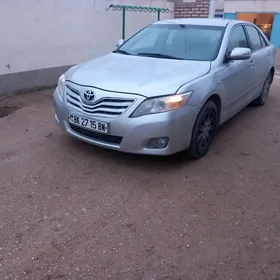 Toyota Camry 2011