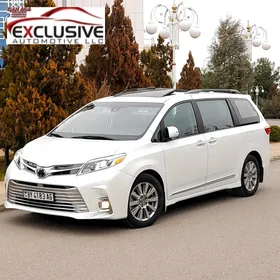 Toyota Sienna 2019