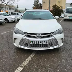 Toyota Camry 2017