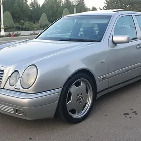 Mercedes-Benz E320 1999