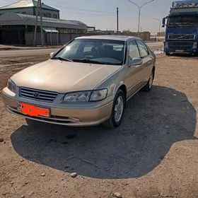 Toyota Camry 2000