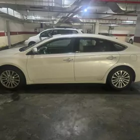 Toyota Avalon 2014