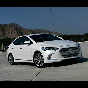 Hyundai Elantra 2018