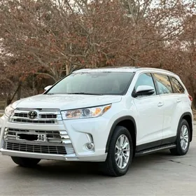 Toyota Highlander 2019