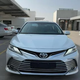 Toyota Camry 2023