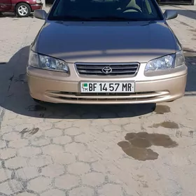 Toyota Camry 2000