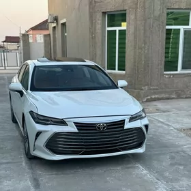 Toyota Avalon 2022